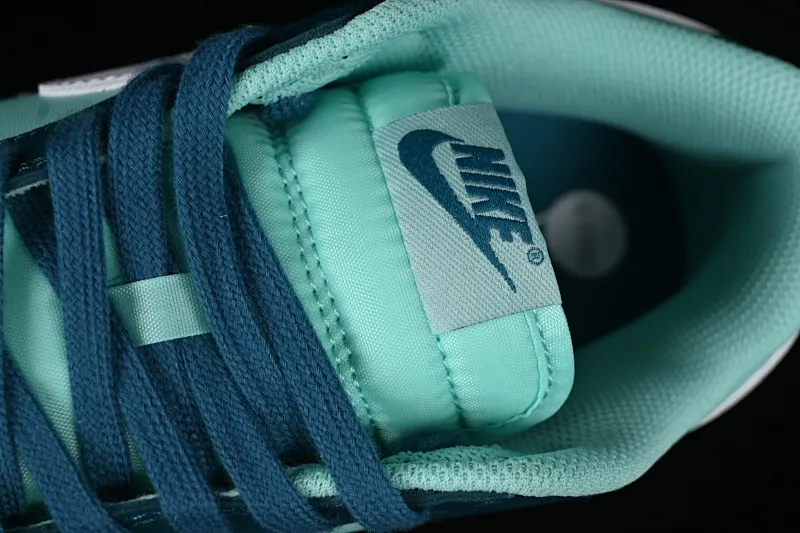 All categories Nk SB Dunk series Nk SB Dunk Low low-top sneakers Nk Dunk Low "Geode Teal" white and green color SB low-top casual sneakers DD1503-301